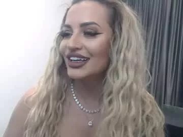 Freechat lovelyblondyxxx on Chaturbate