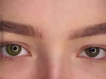 Freechat lynngroves on Chaturbate