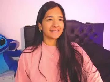 Freechat maeena on Chaturbate
