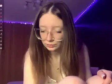 Freechat marciecommon on Chaturbate