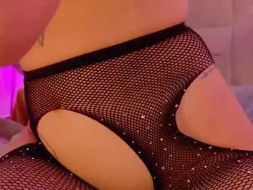 Freechat mariapettit on Chaturbate