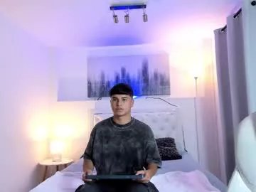 Freechat mathewadams on Chaturbate