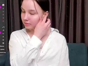 Freechat meryldell on Chaturbate