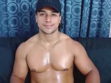 Freechat mike_estevess on Chaturbate