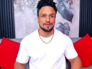 Freechat mike_estevess on Chaturbate