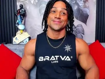 Freechat mike_estevess on Chaturbate