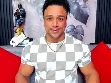 Freechat mike_estevess on Chaturbate