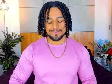 Freechat mike_estevess on Chaturbate