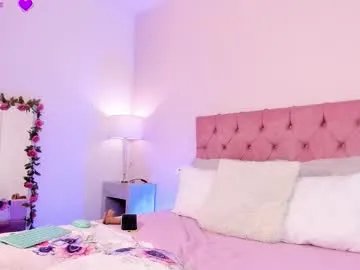 Freechat misshiller_gh on Chaturbate