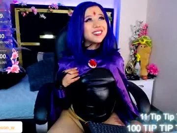 Freechat moon_water__ on Chaturbate