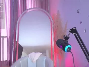 Freechat nickywindsor on Chaturbate