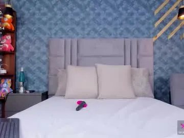 Freechat niiamoore_ on Chaturbate