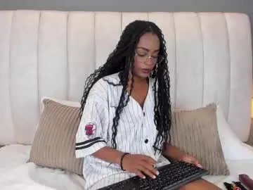 Freechat nymzieloren on Chaturbate