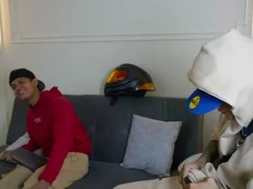 Freechat paradise_boy_s on Chaturbate