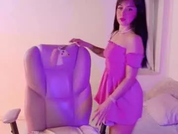 Freechat pau_cute on Chaturbate