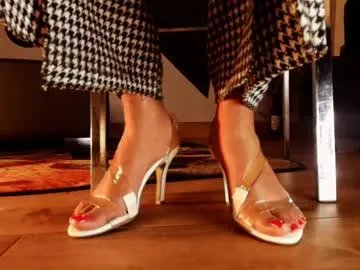 Freechat pia_mo on Chaturbate