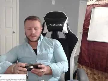 Freechat player2pawns on Chaturbate