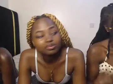 Freechat princess_bee1 on Chaturbate