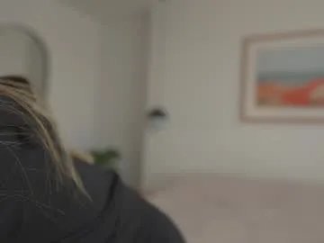 Freechat rebeccastonee on Chaturbate