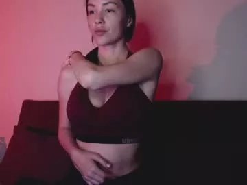 Freechat sarinaluv on Chaturbate