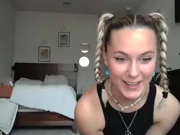 Freechat shyy_petitebaby on Chaturbate