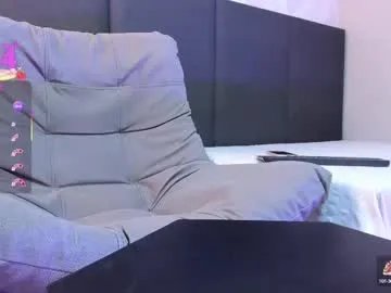 Freechat sophieharris__ on Chaturbate