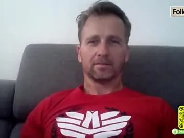 Freechat tomhardic on Chaturbate