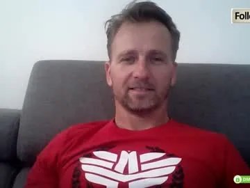 Freechat tomhardic on Chaturbate