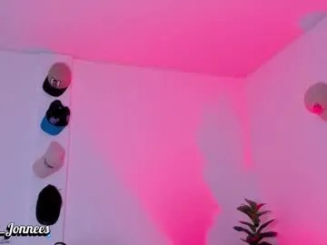 Freechat tyler_jonnes on Chaturbate