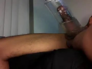 Freechat vegasluv702 on Chaturbate