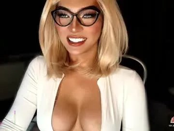 Freechat womanofyourdesire_ts on Chaturbate