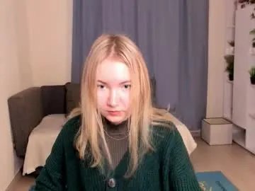 Freechat yuricazel on Chaturbate