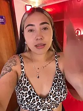 Freechat _ManuVeelez on StripChat