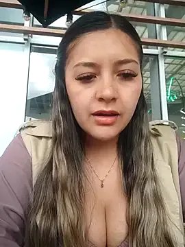 Freechat alana_69 on StripChat