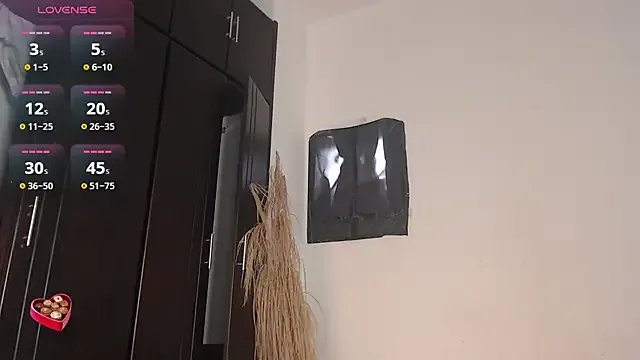 Freechat Aprill18_ on StripChat