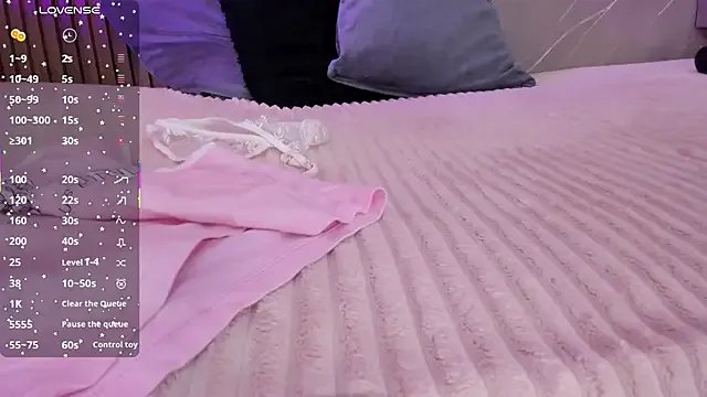 Freechat biancaa_18 on StripChat