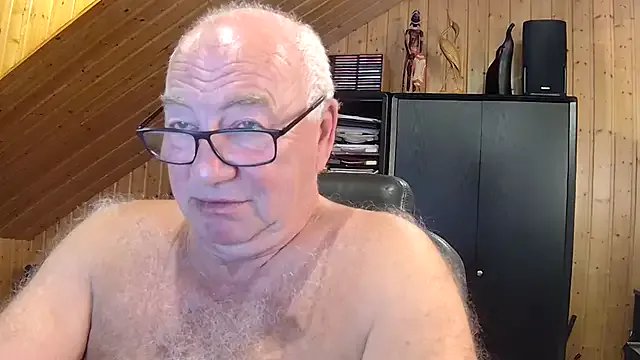 biggandybig on StripChat 