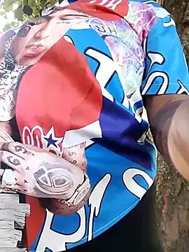 Freechat Broan_me on StripChat