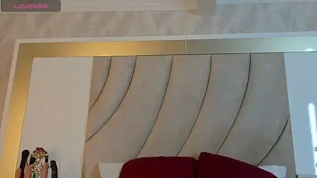 Freechat Carmilla_ on StripChat