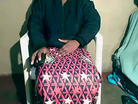 Freechat Chloe2001 on StripChat