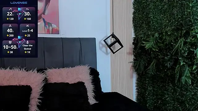 Freechat Coco_joness on StripChat