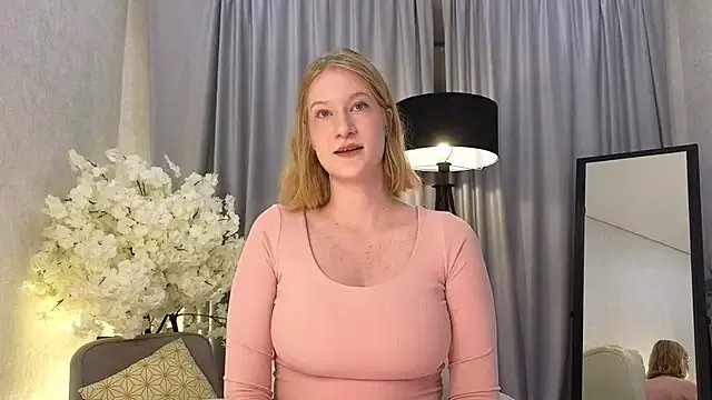 Freechat ElzaHart on StripChat