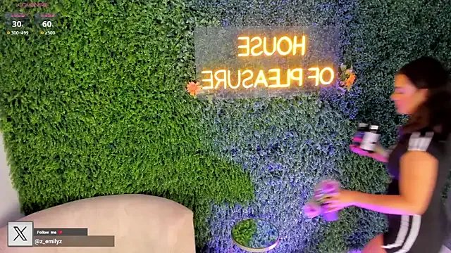 Freechat emmiily_z on StripChat