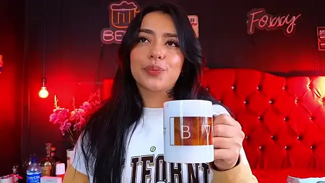 Freechat foxxy_nasty on StripChat