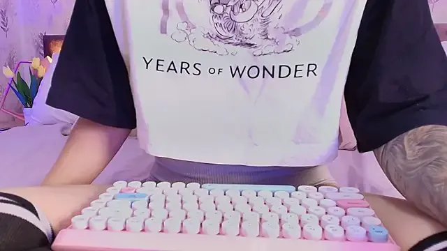 Freechat Giaa_Ross on StripChat