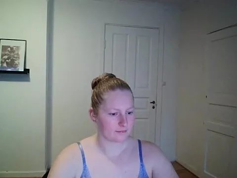 Freechat Girlnina-1995 on StripChat