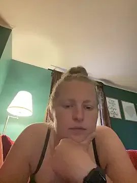 Freechat Girlnina-1995 on StripChat