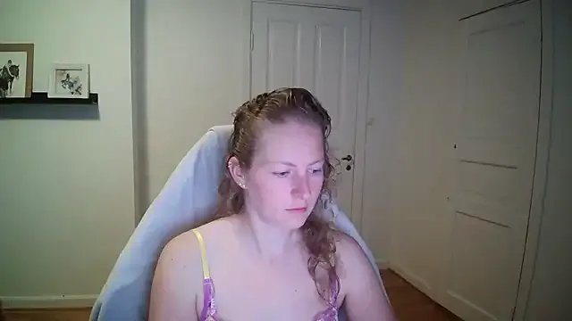 Freechat Girlnina-1995 on StripChat