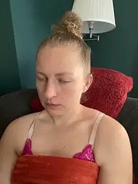 Freechat Girlnina-1995 on StripChat