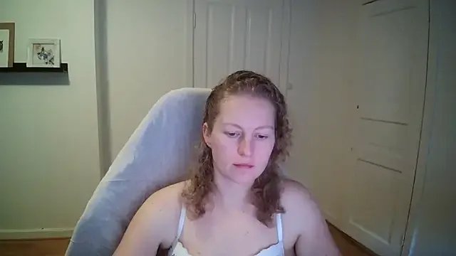 Freechat Girlnina-1995 on StripChat